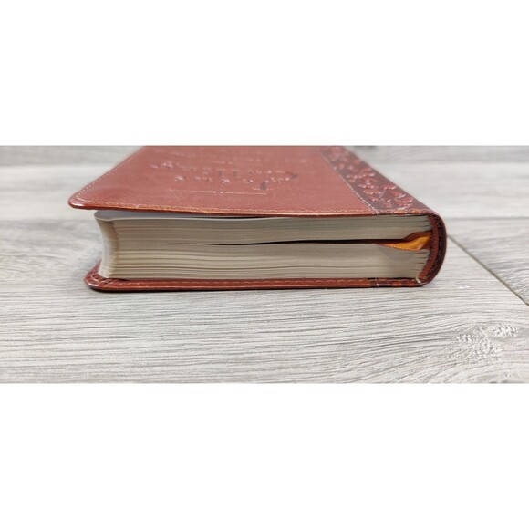 Jesus Calling : Enjoying Peace in His Presence Imitation Leather 2004-Christian - Picture 6 of 10